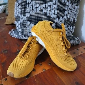 NOBULL ladies sneakers